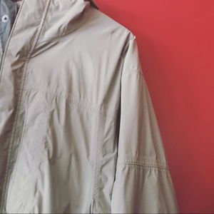 Men’s Columbia Rain Jacket XL